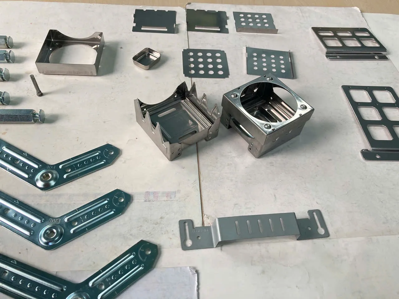 材料：SECC t=0.5