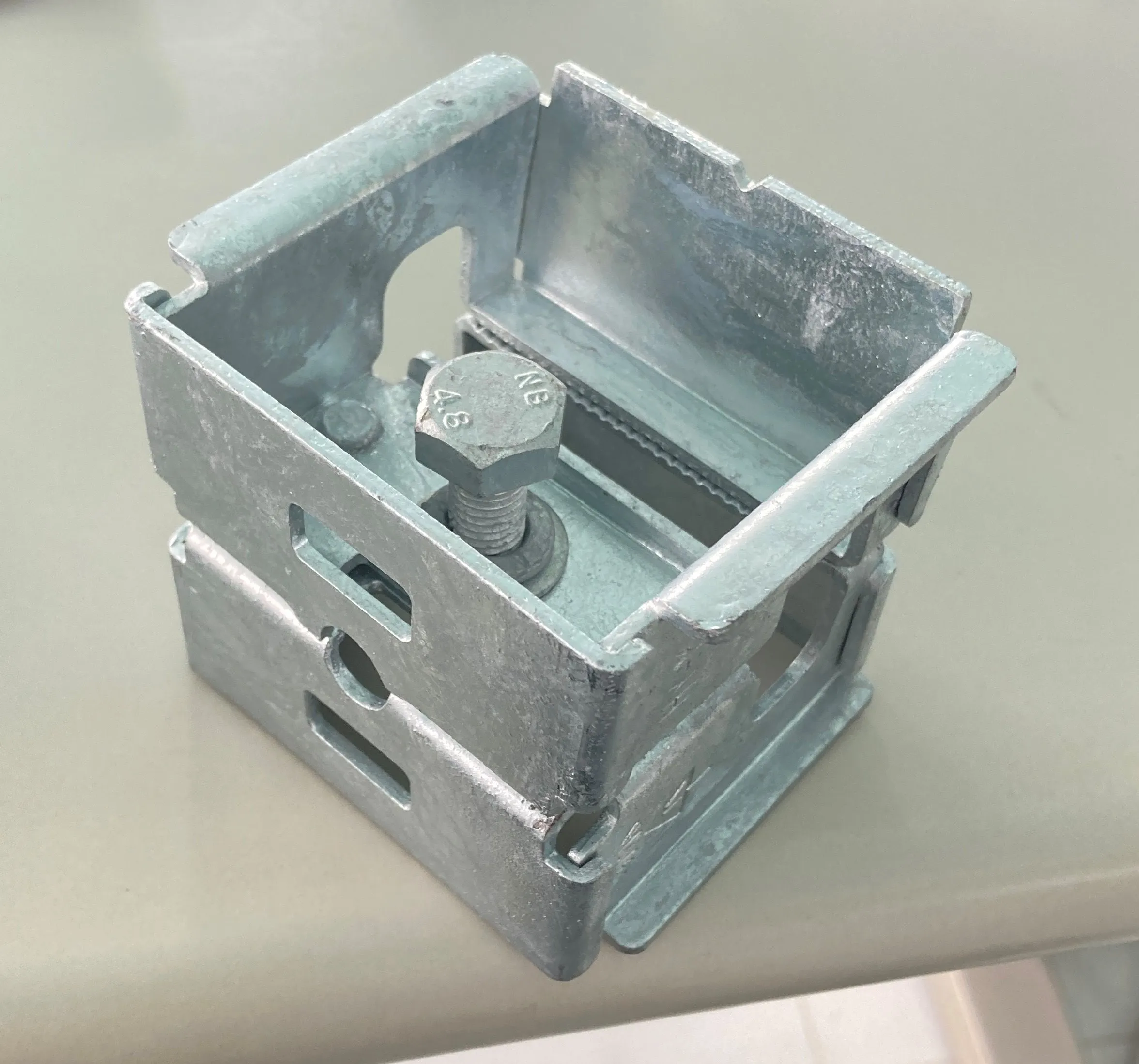 材料：SPHC t=3.2 溶融亜鉛メッキ